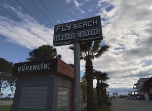 Fly Beach Karavan Parkı 
