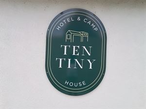 Ten Tyni house Tatil
